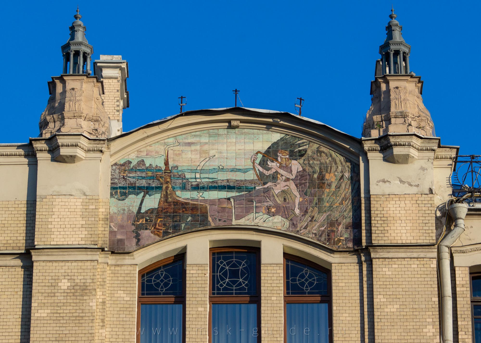 Панно «Орфей играет» на фасаде гостиницы «Метрополь» в Москве