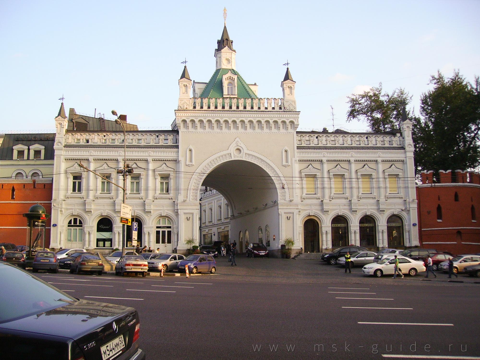 Третьяковский проезд в Москве