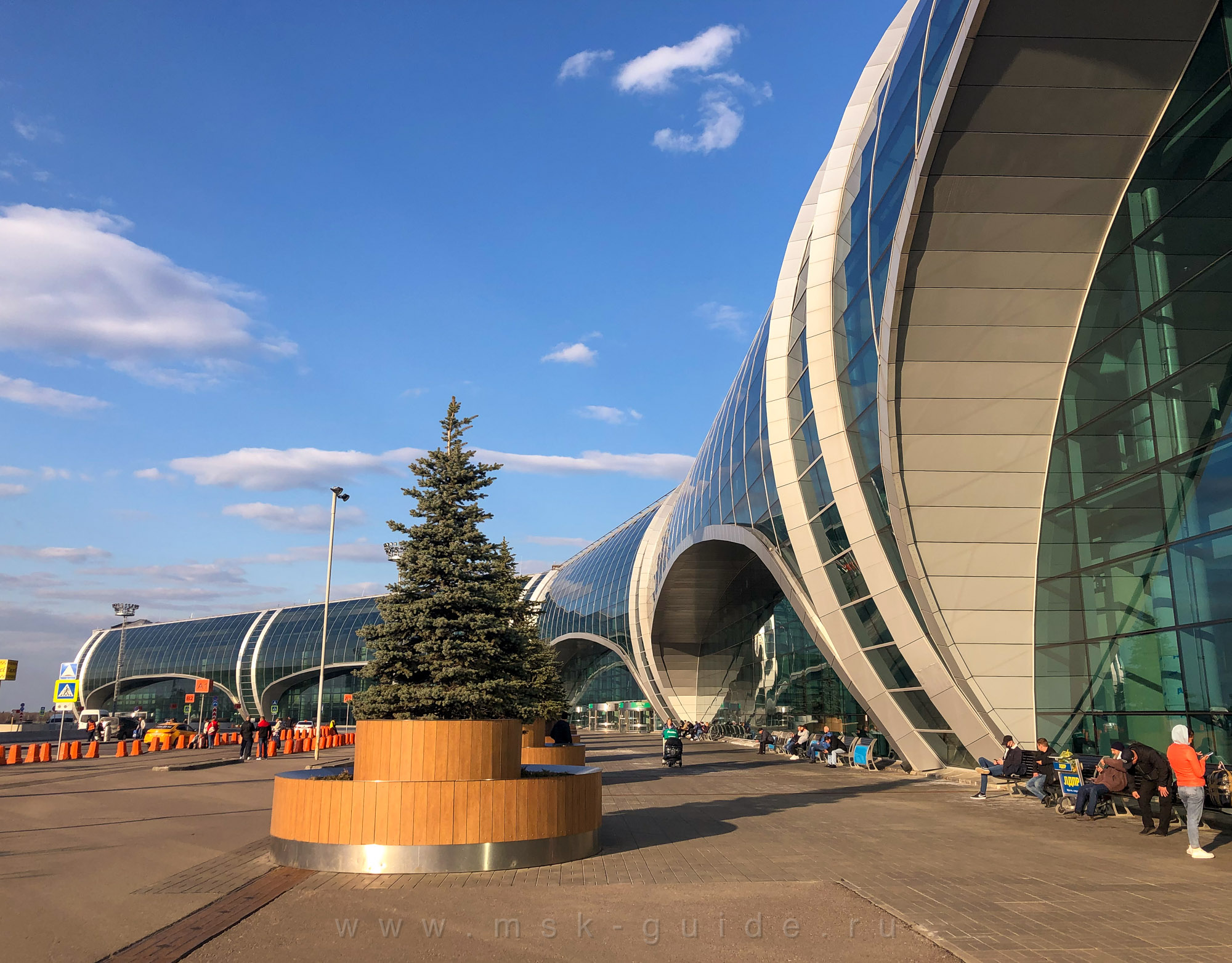 Пандус пассажирского терминала