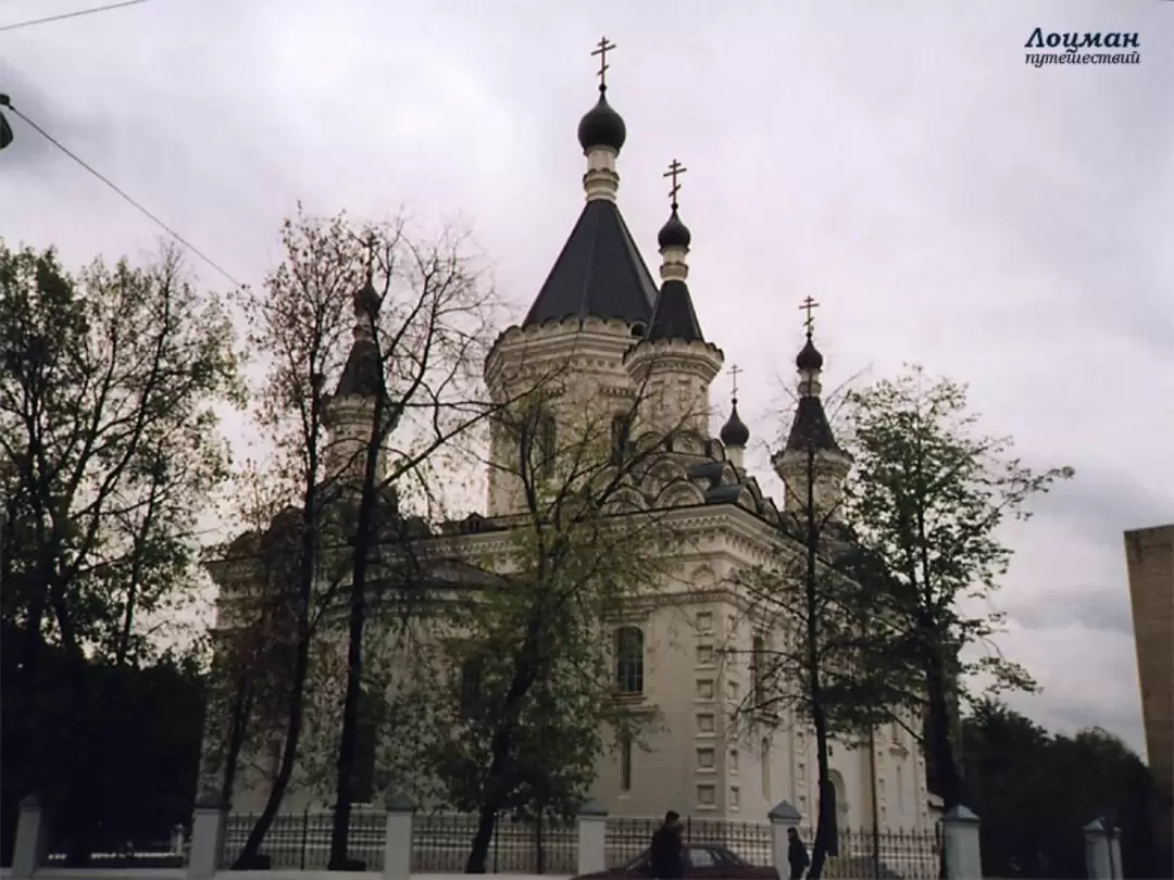 Церковь Архангела Михаила на Девичьем поле, фото