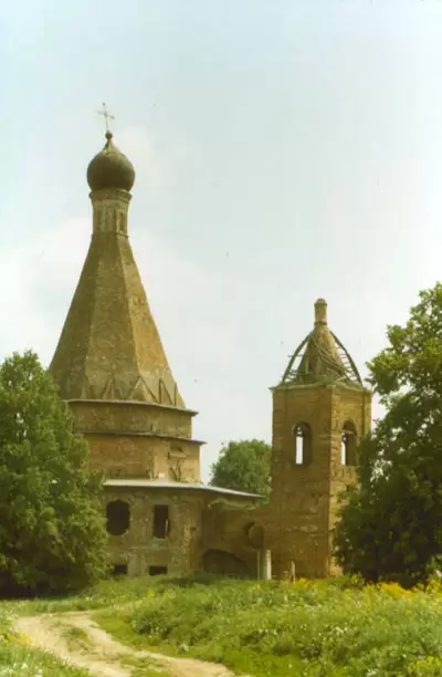 Городня. Воскресенская церковь
