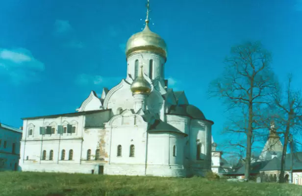 Звенигород. Собор Рождества Богородицы Саввина-Сторожевского монастыря. 1405 г.