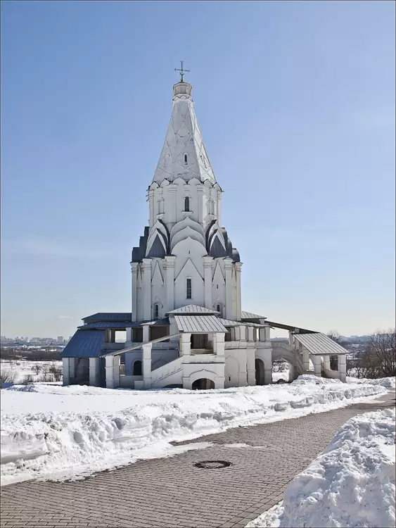 Храм Вознесения Господня в парке Коломенское