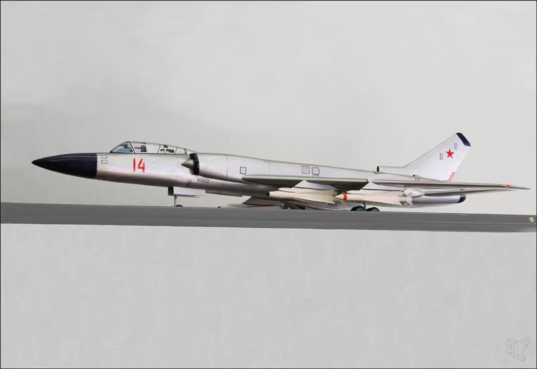 Центральный дом авиации и космонавтики, Ту-128
