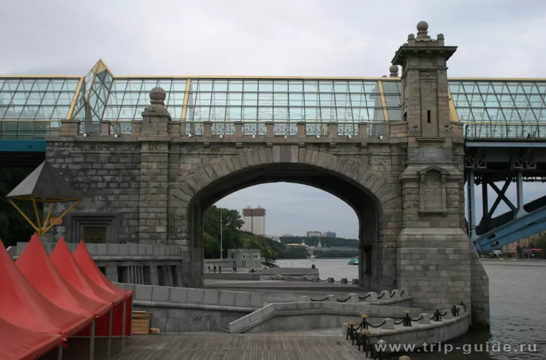 Андреевский мост в Москве