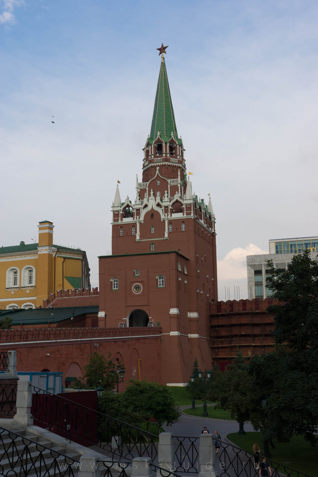 Троицкая башня