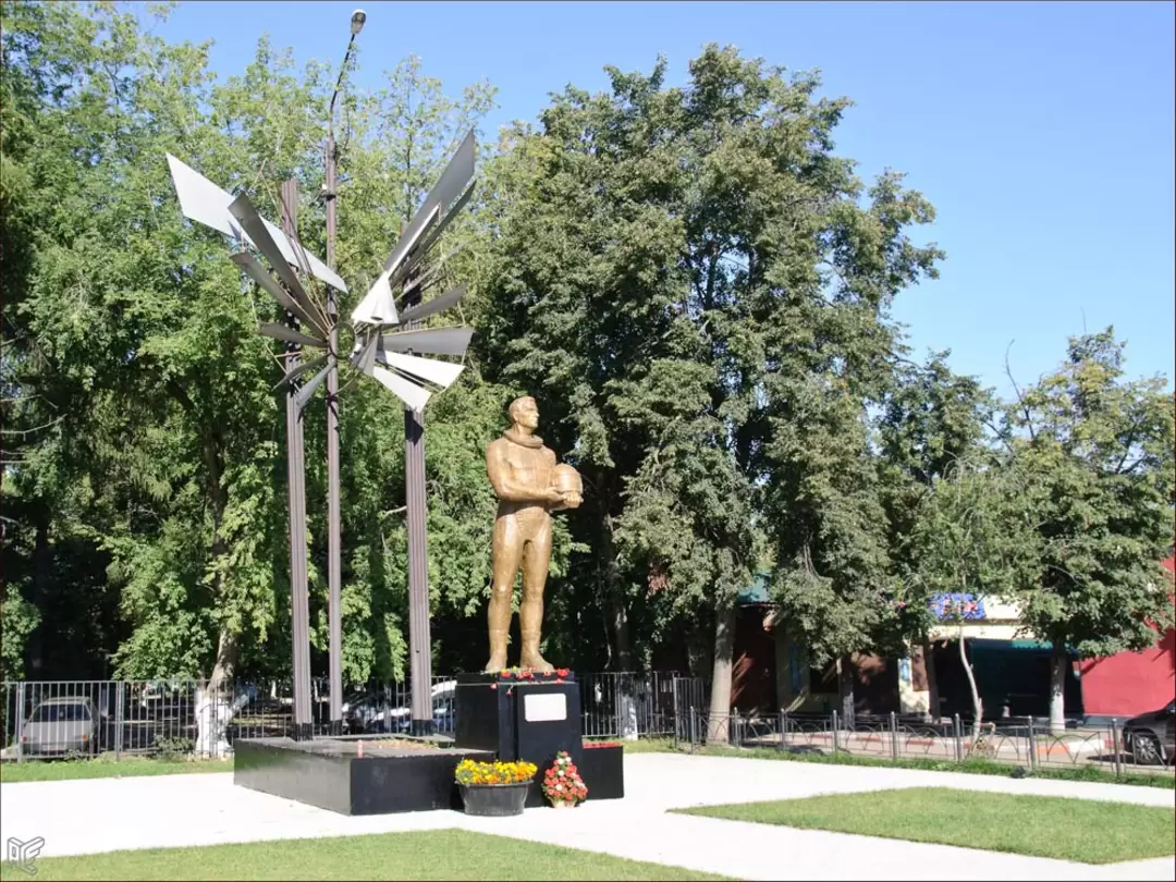Музей ВВС в Монино, памятник военным лётчикам