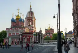 Церковь Георгия Победоносца на Псковской горе, Китай город в Москве