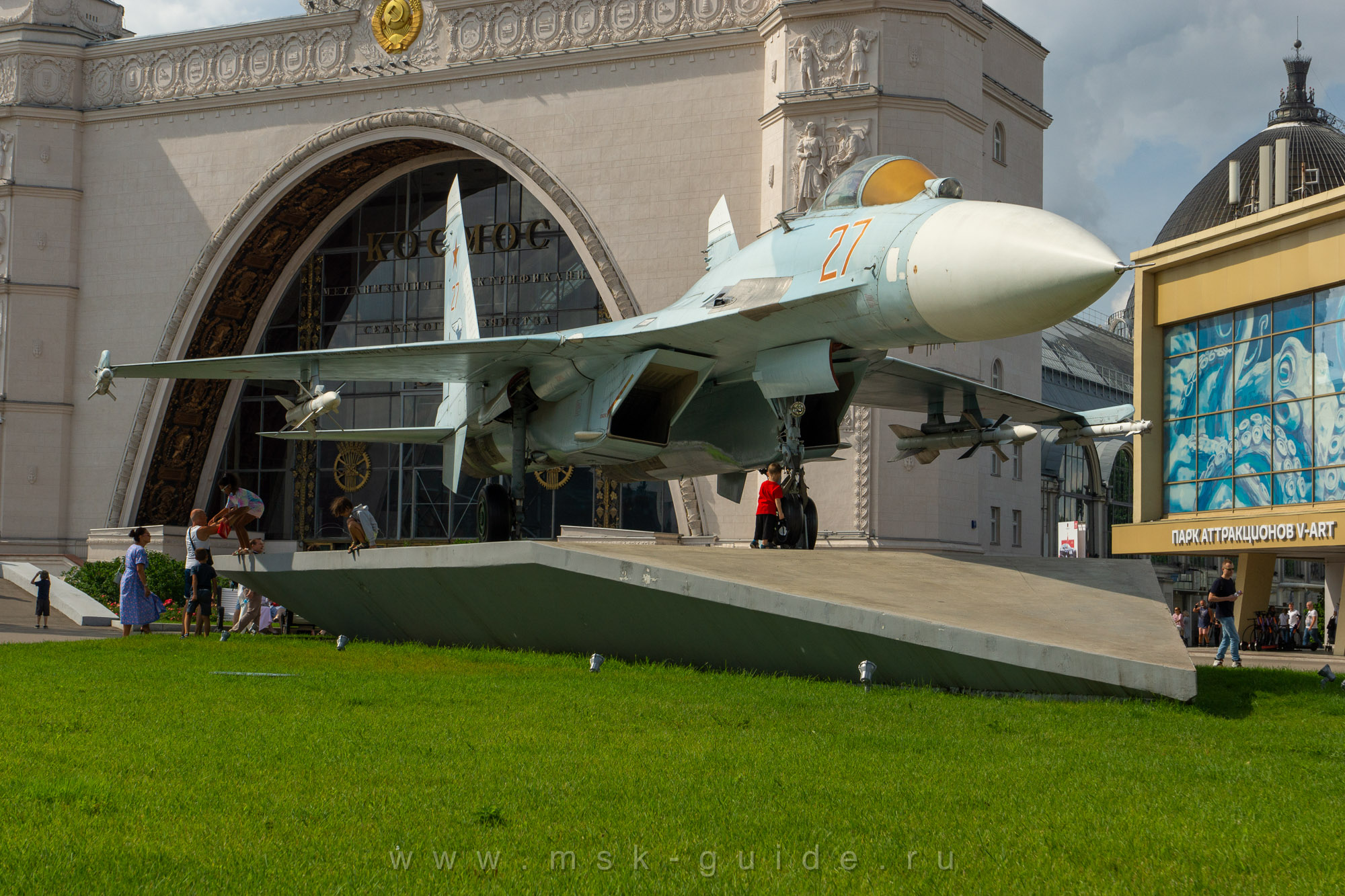 Истребитель Су-27