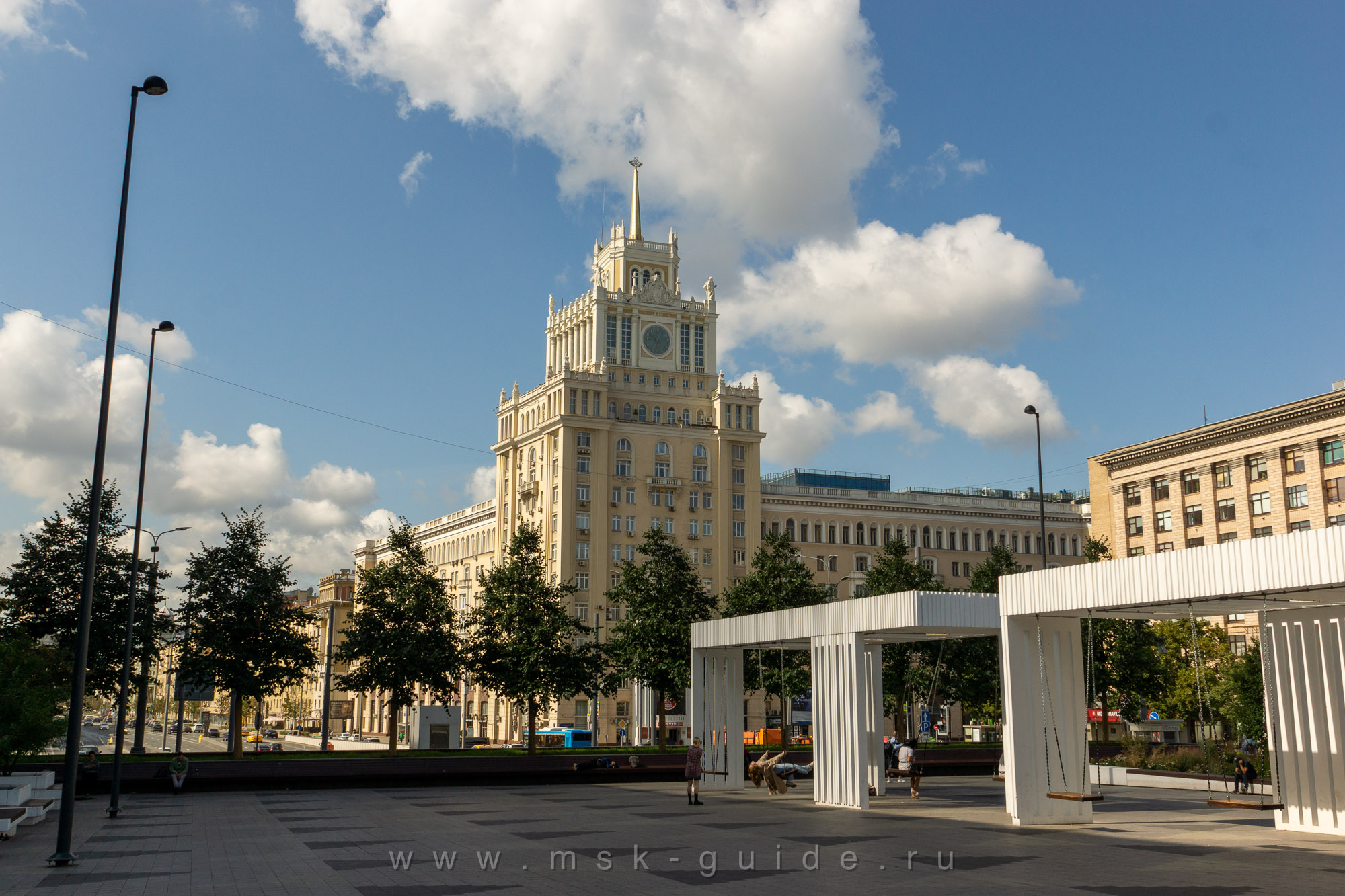 Триумфальная площадь в Москве