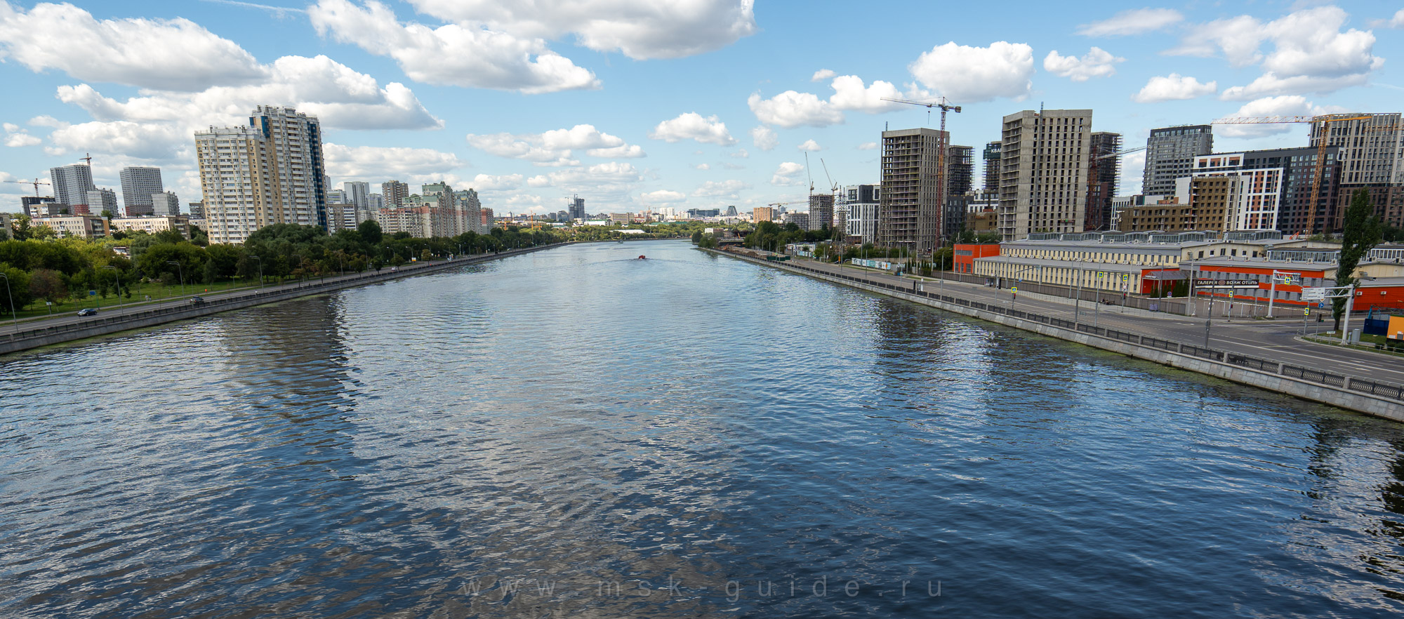 Вид на Москву реку с Нагатинского метромоста