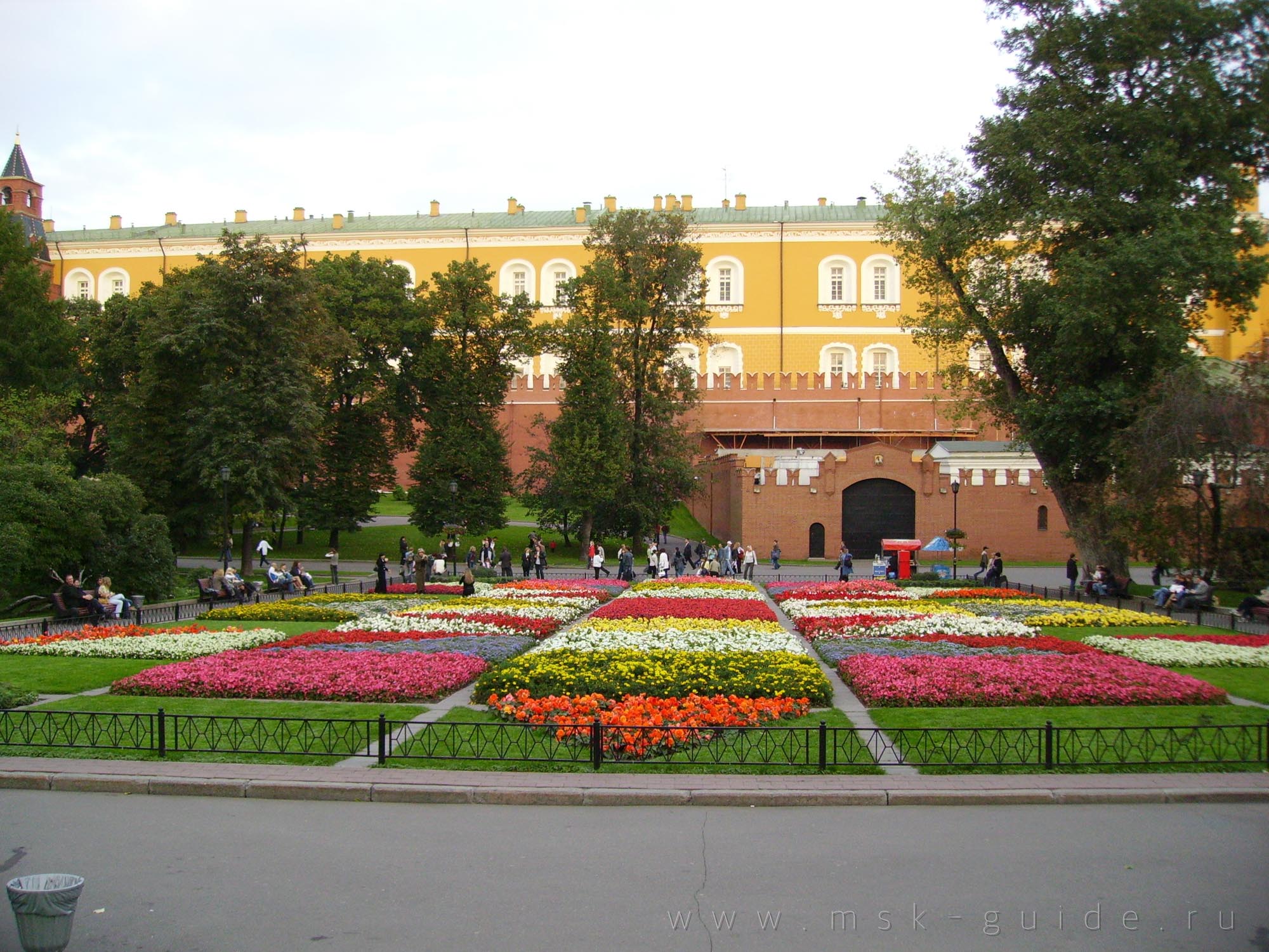 Александровский сад в Москве, цветники