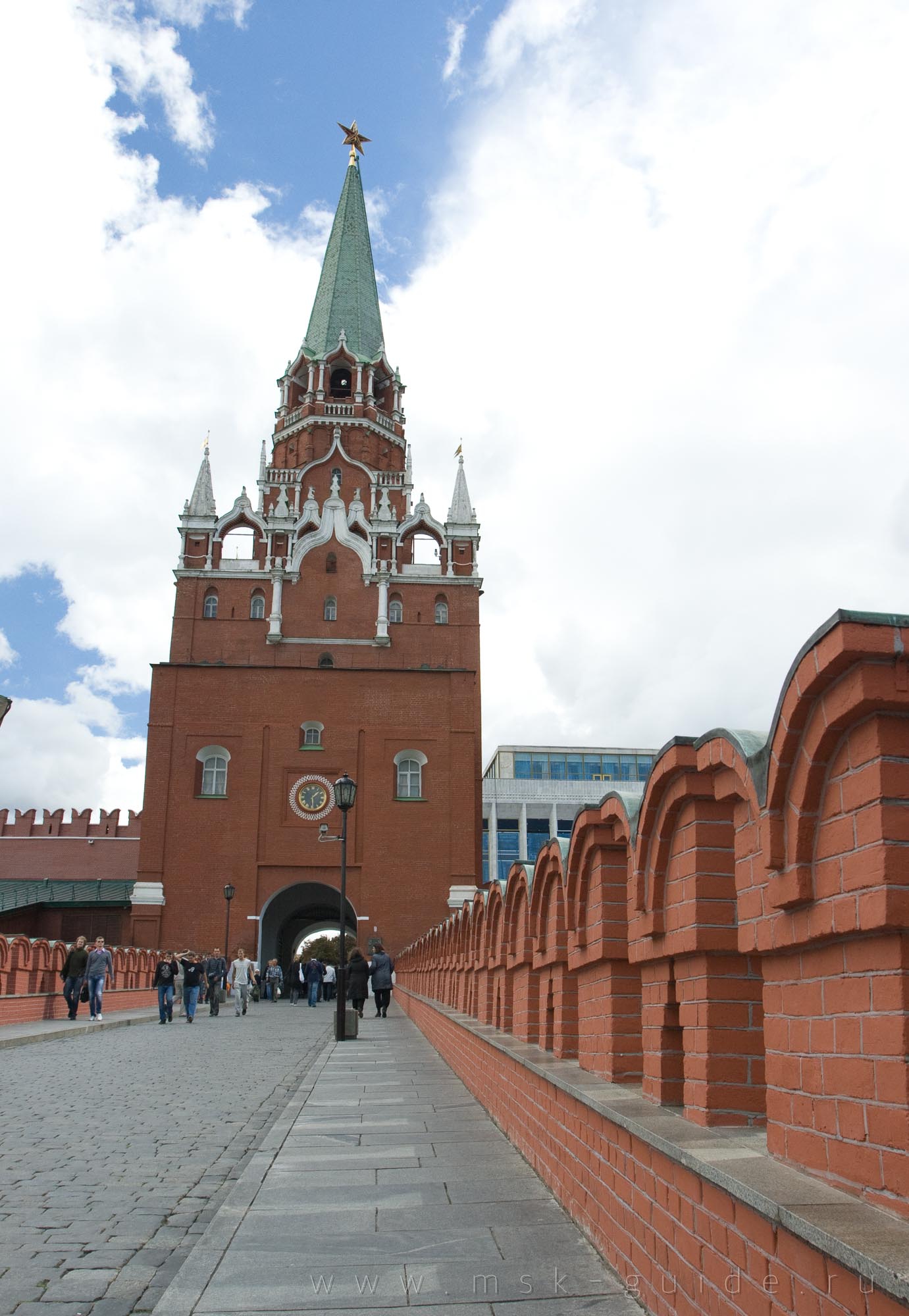 Троицкая башня
