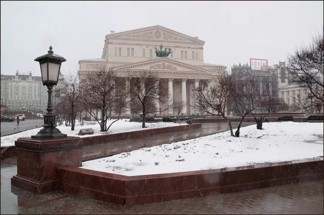 Большой театр, предзимье