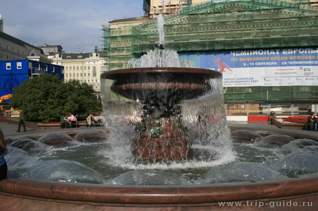 Фонтаны на Театральной площади