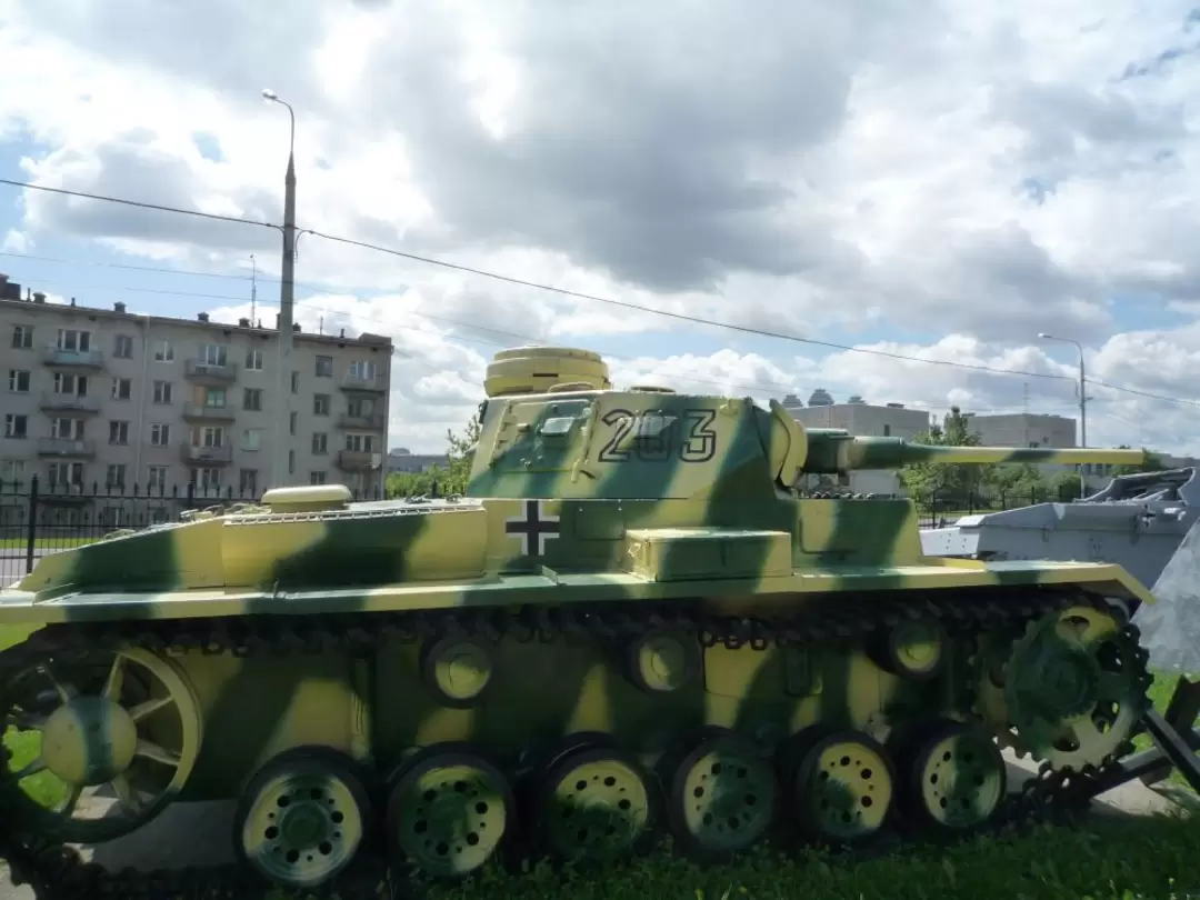Выставка военной техники на Поклонной горе