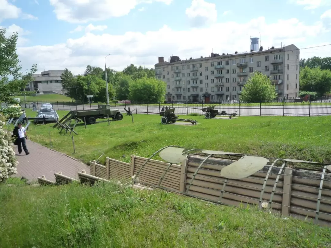 Выставка военной техники на Поклонной горе