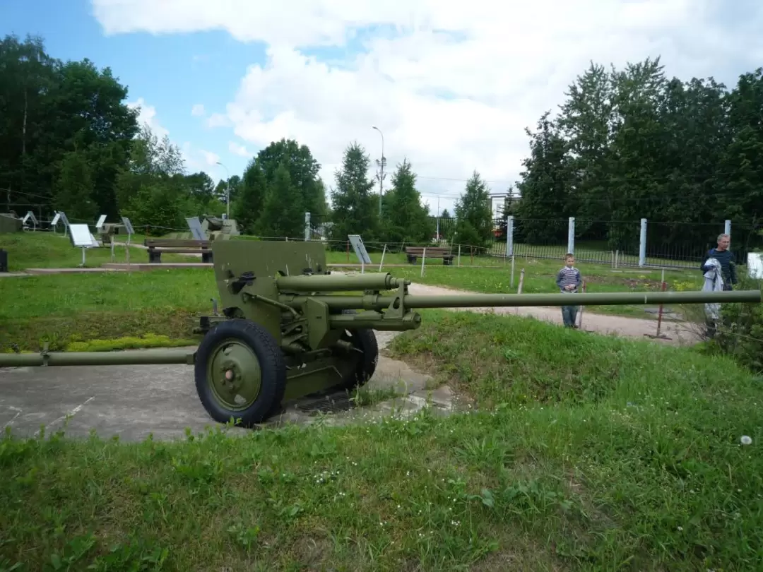 76-мм дивизионная пушка образца 1942 года (ЗИС-3) на Поклонной горе
