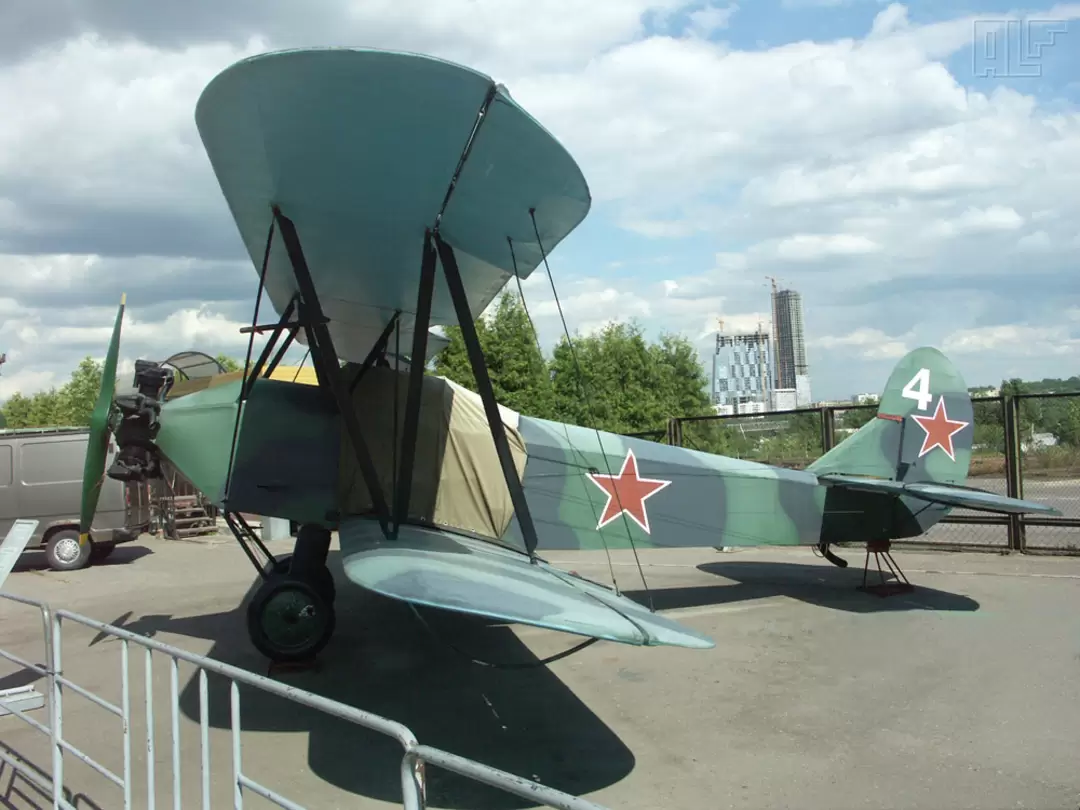 Самолёт По-2
