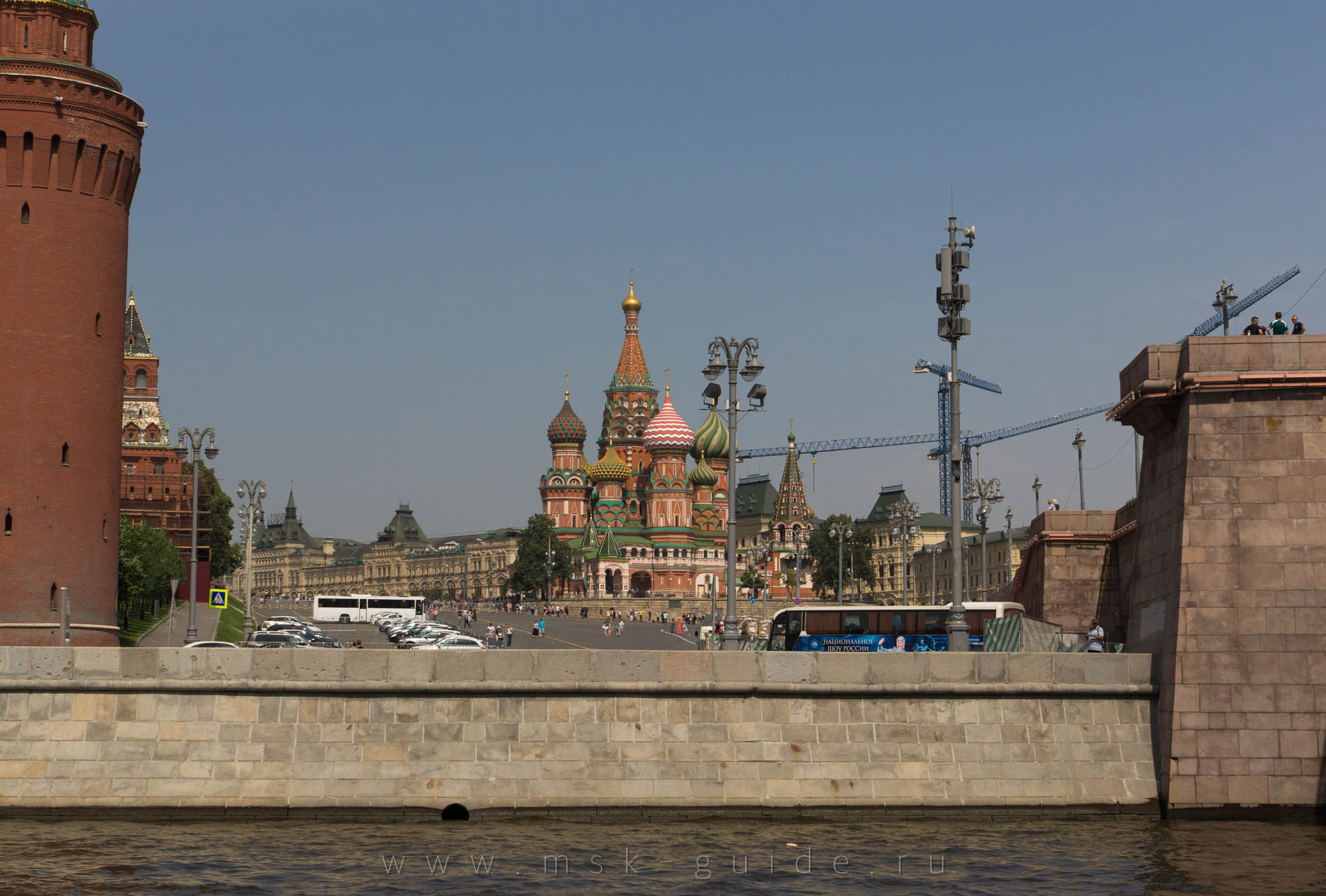 Васильевский спуск и собор Василия Блаженного