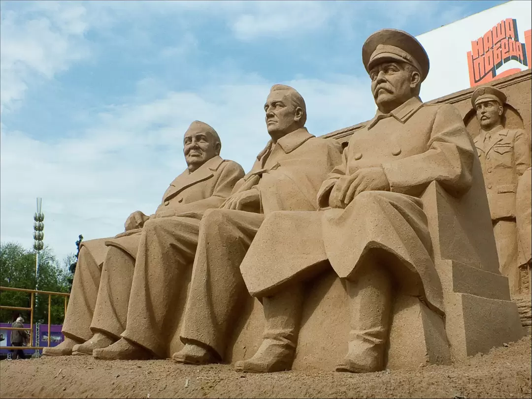 Фестиваль песчаных скульптур на ВДНХ, «Ялтинская конференция»