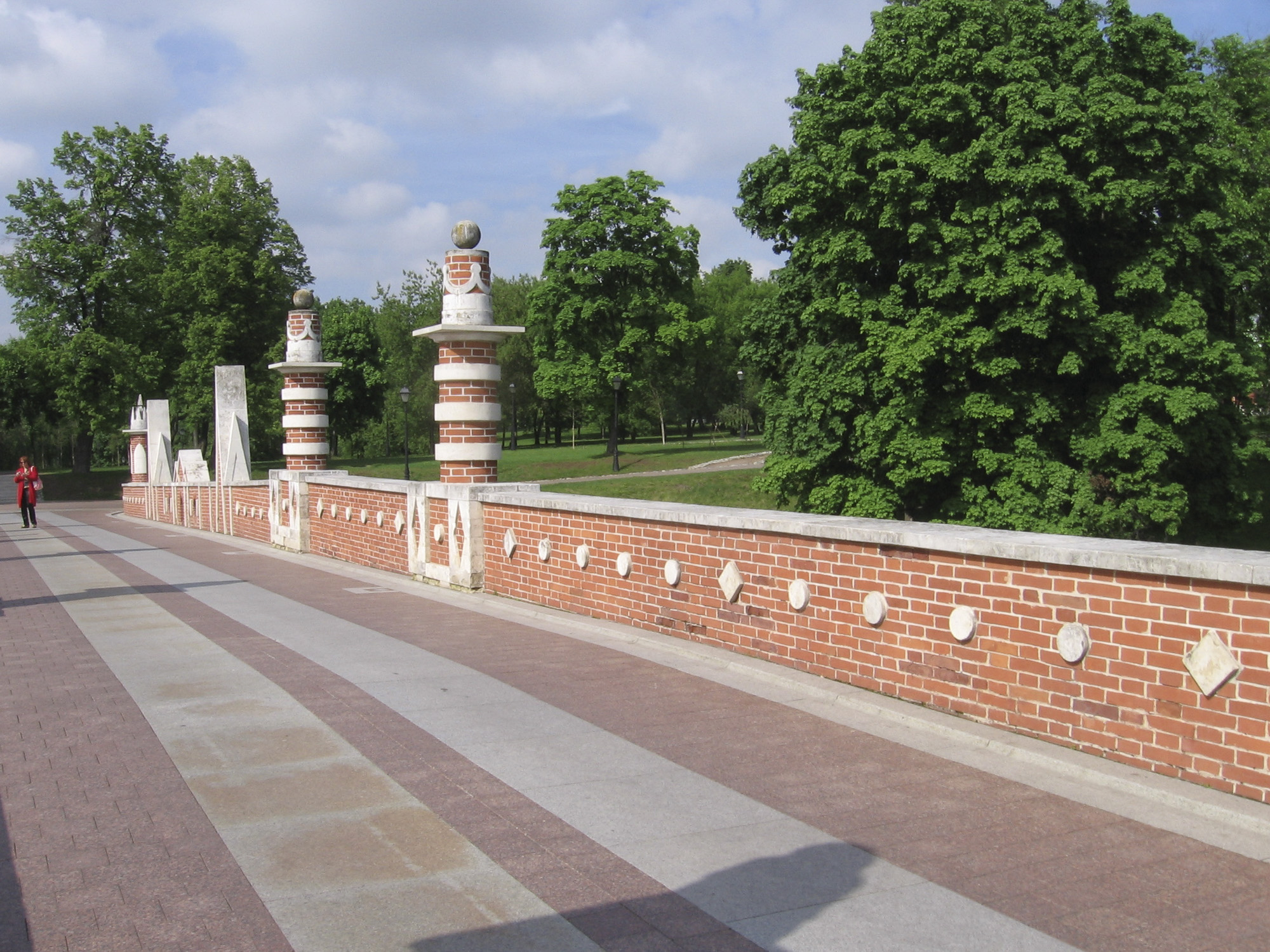 Большой мост (Готический) мост в музее-заповеднике Царицыно
